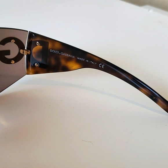 Sunglasses 🕶 by Dolce & Gabbana - Picture 5 of 8